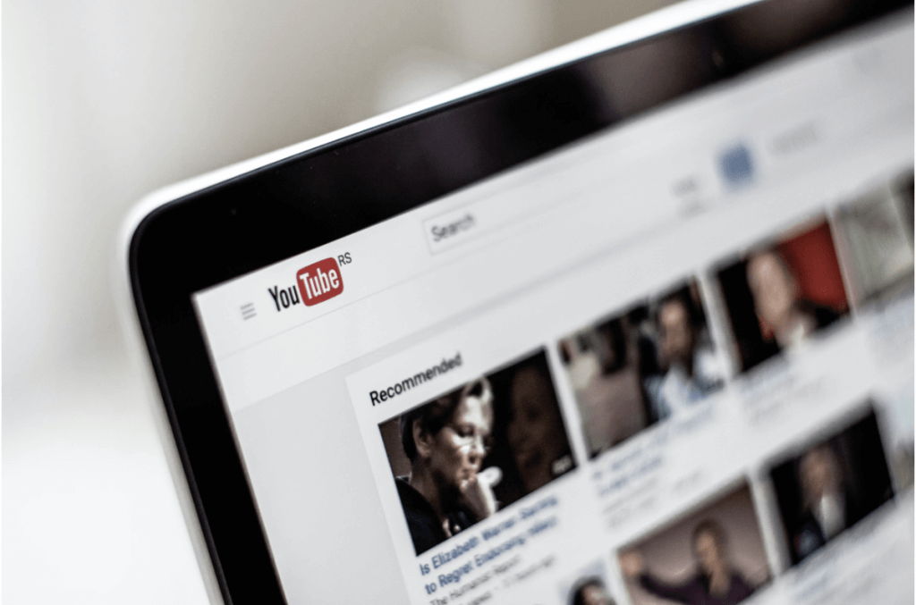 YouTube engagement with mini-courses